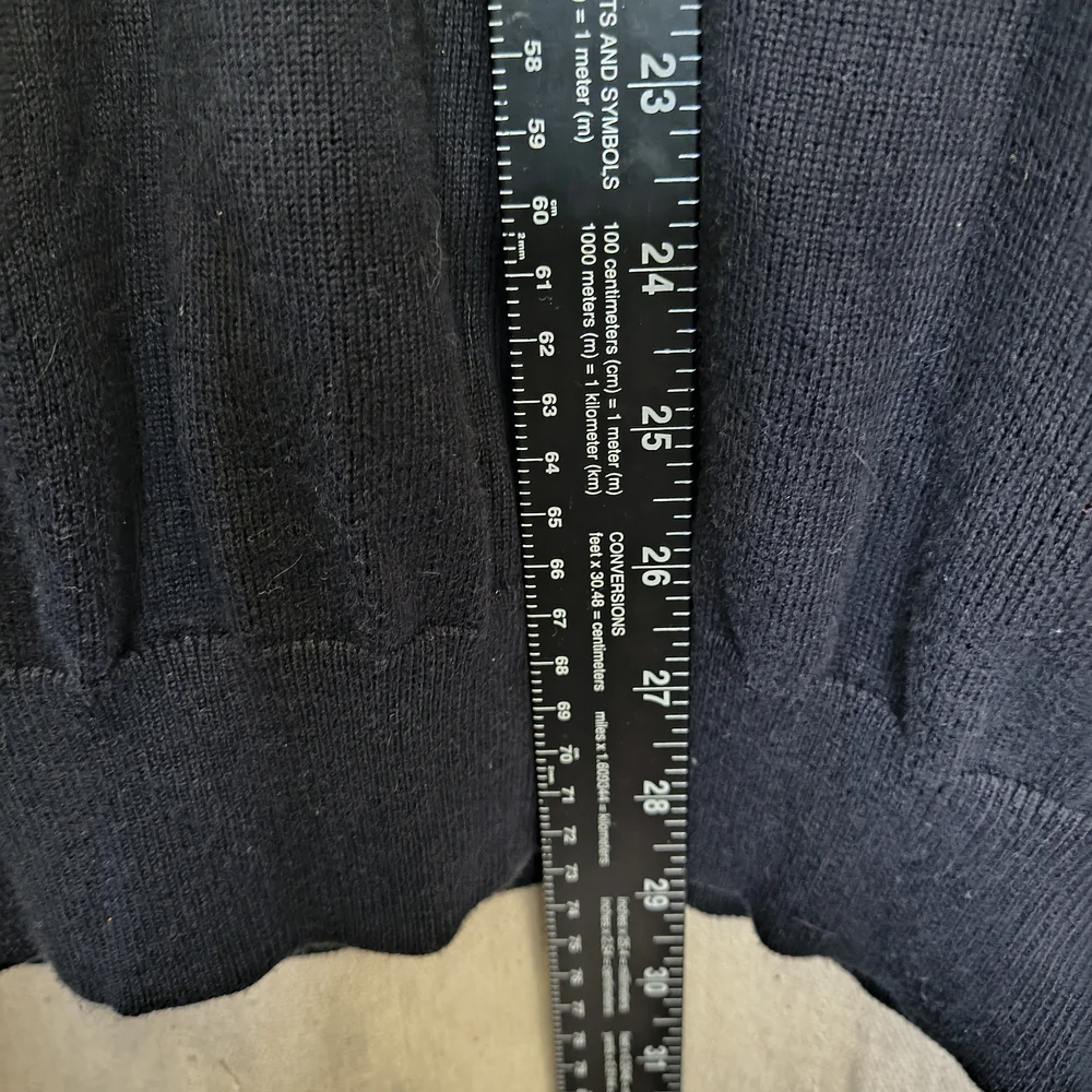 Tommy Hilfiger Men's XL Navy Classic V-Neck Long Sleeve Pull Over Sweater